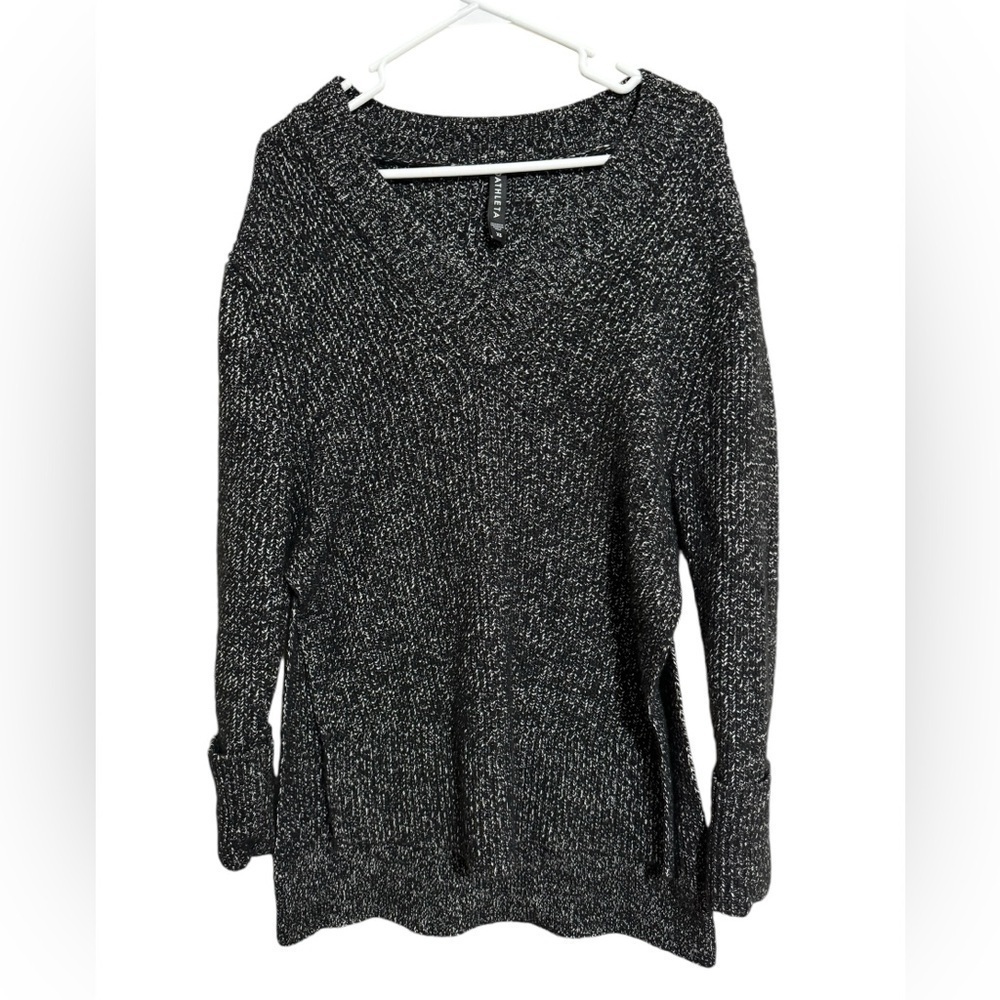 Athleta Black Marl Shasta Hi-Low V-Neck Wool Blend Chunky Sweater, X-SMALL